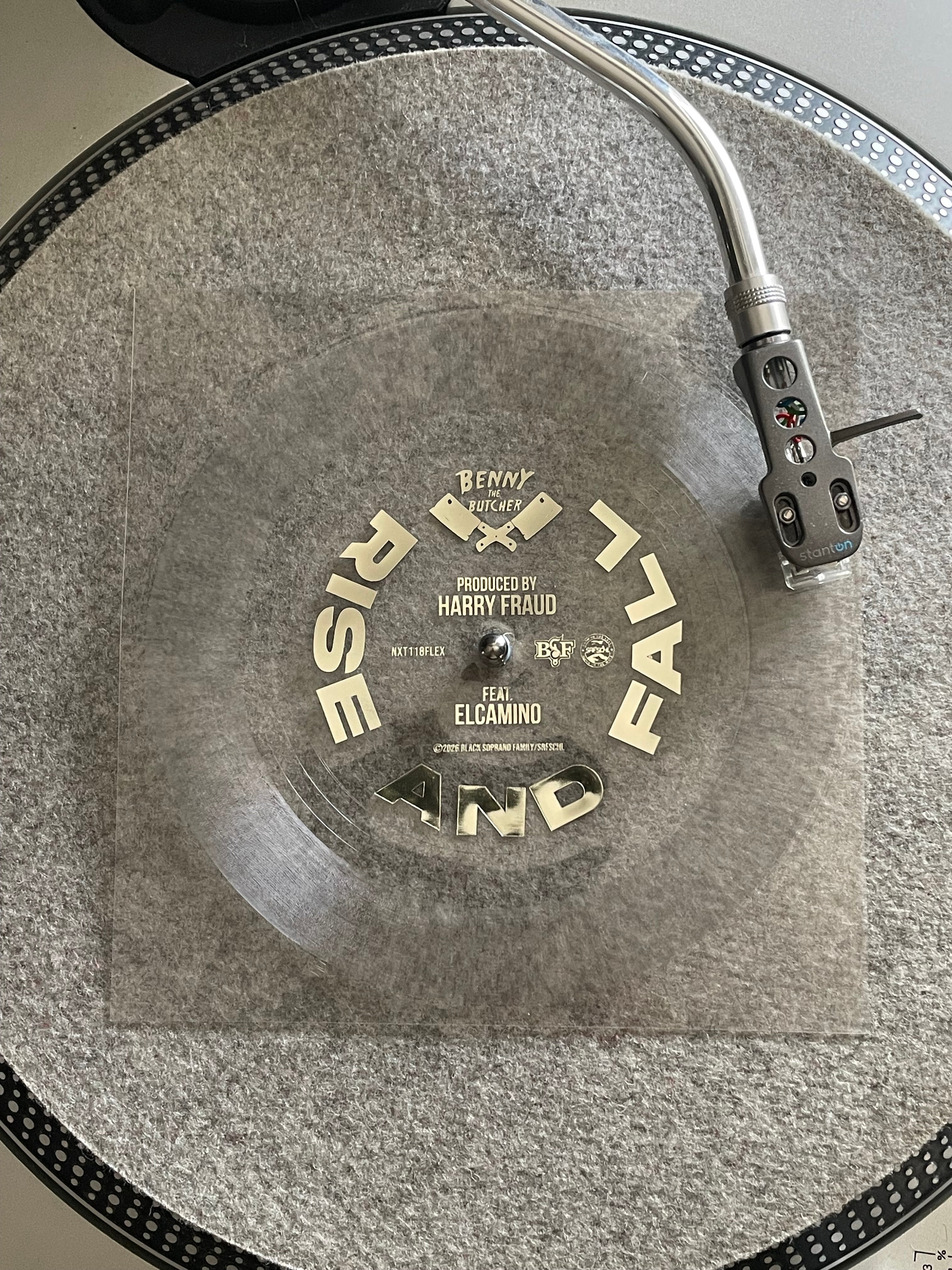 The Plugs I Met 2 : 5th Anniversary Edition (Black LP w/ OBI & Flexi-Disc)
